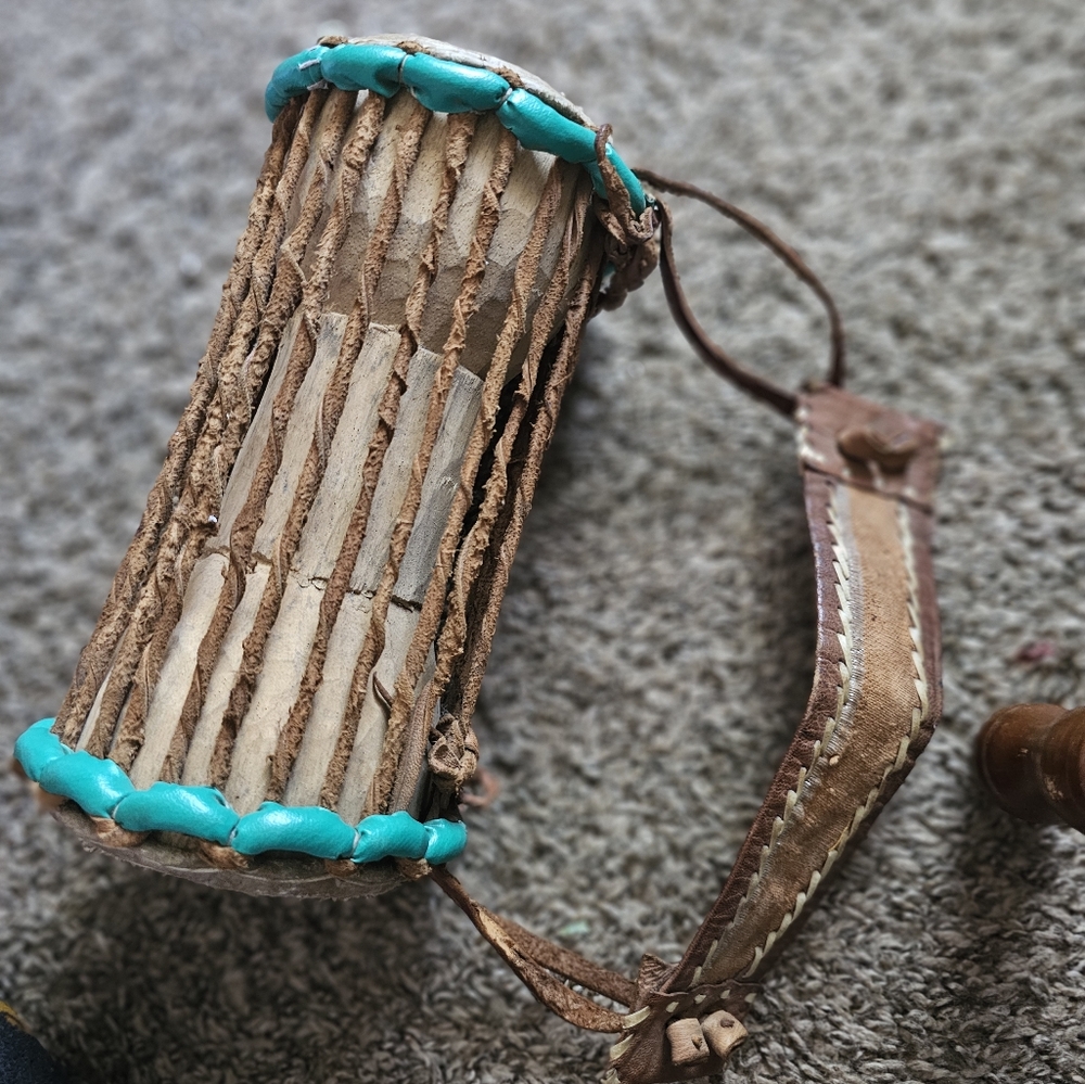 Handmade talking drum - Picture 3 of 5